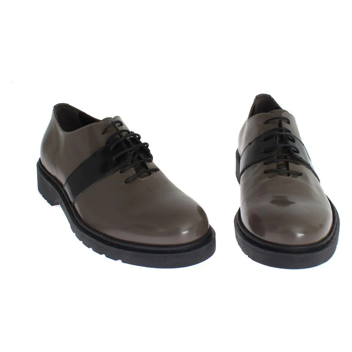 AI_ Elegant Gray Brown Leather Lace-up Shoes