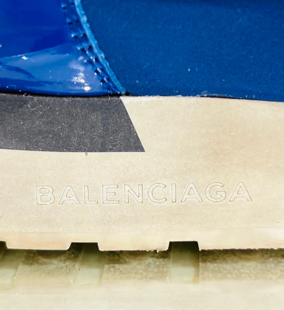 Balencaiga Race Runner Trainers. Size 39