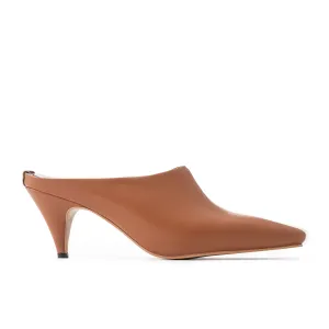 PIEZA BROWN PUMPS