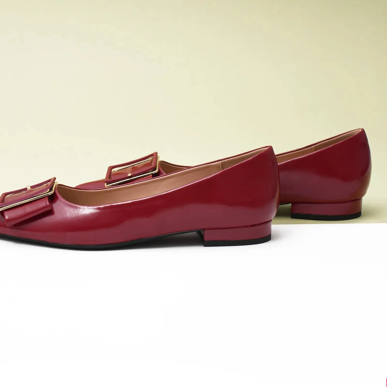 Square Buckle Flats (Aida) Red